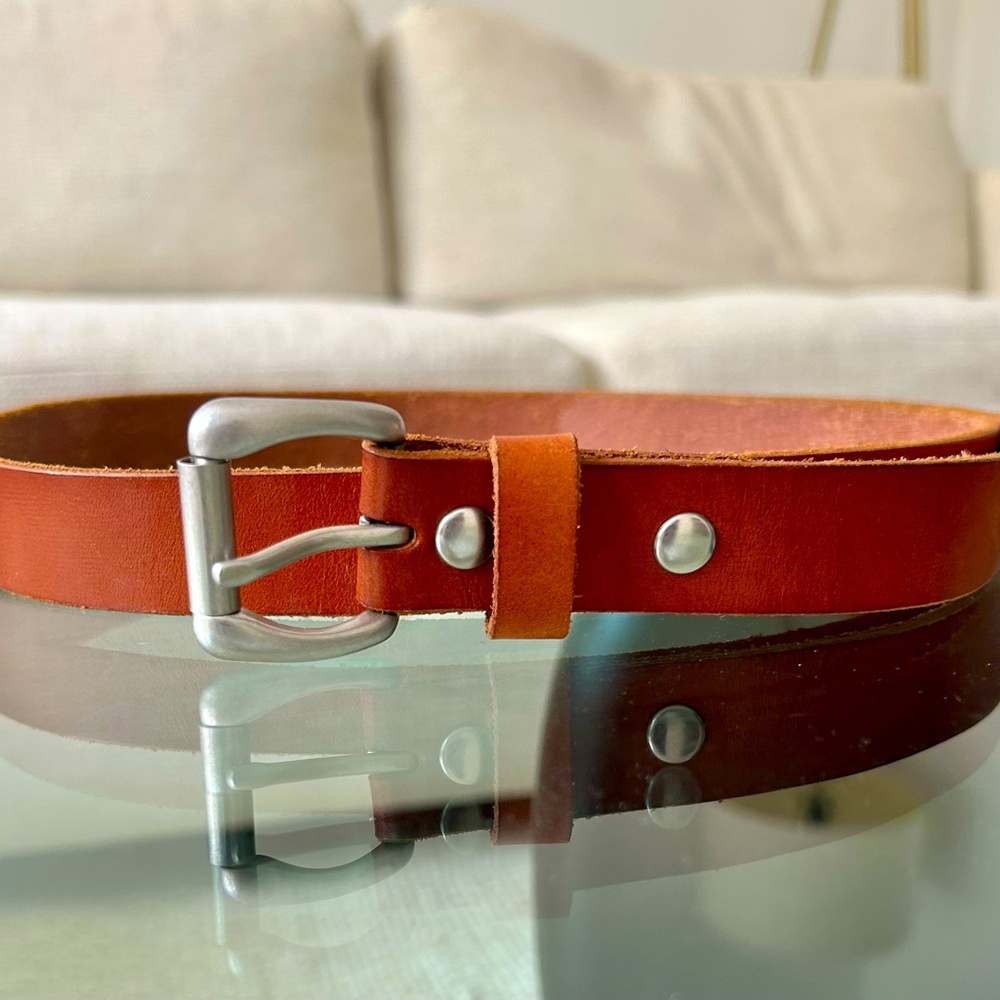 Women’s Gap Genuine Leather Belt